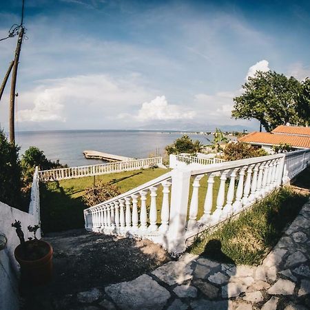 Villa Galanis By The Sea นิโฟเรกา ภายนอก รูปภาพ
