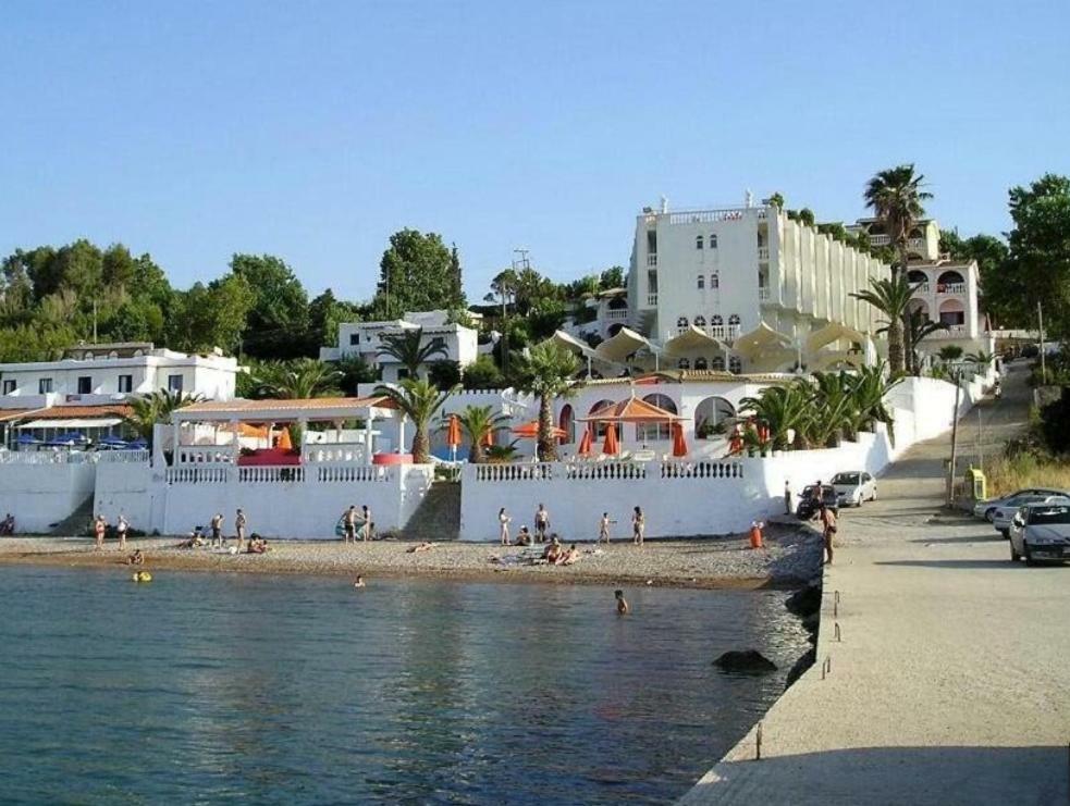 Villa Galanis By The Sea นิโฟเรกา ภายนอก รูปภาพ